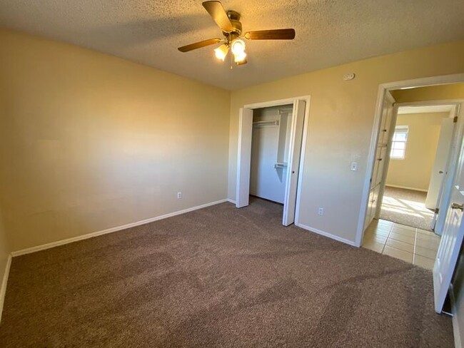 Building Photo - 3 bed 2 bath in Moore in Greenbriar Eastla...