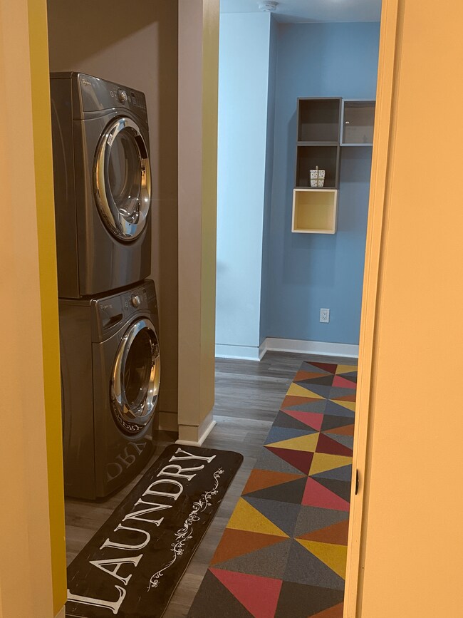 Dryer and washer - 1125 N 11th St