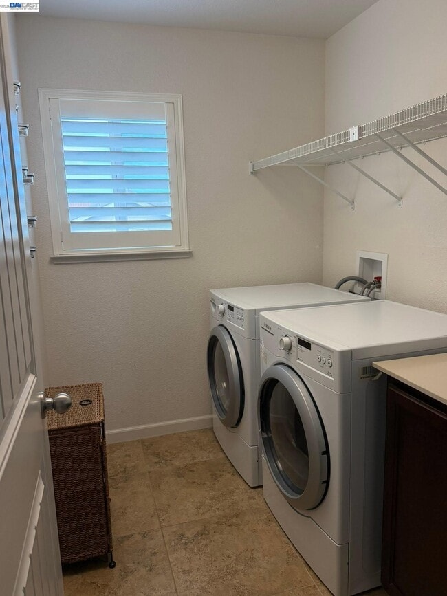 Building Photo - 684 Brazelton Cir