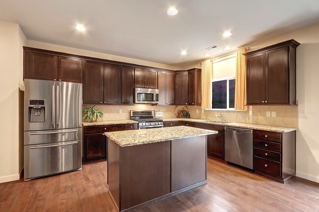 Building Photo - 22517 36th Ave SE