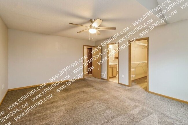 Building Photo - 1204 NW 26th St