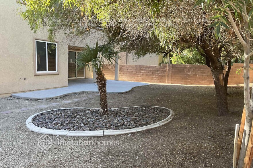 Building Photo - 6426 Gilded Flicker St