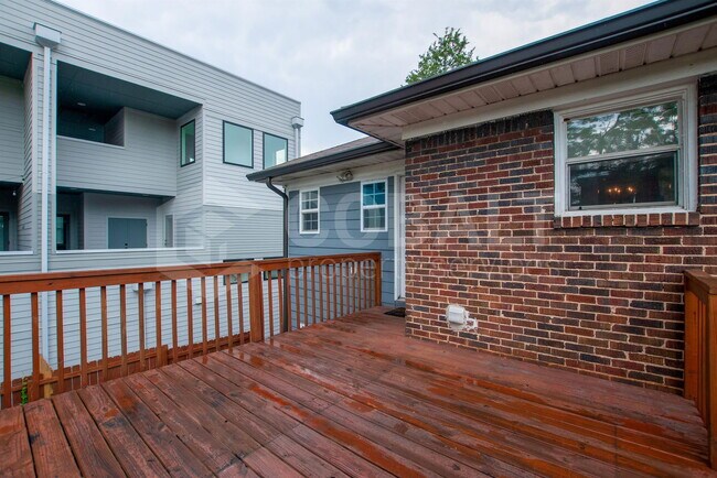 Building Photo - 499 Winton Terrace NE