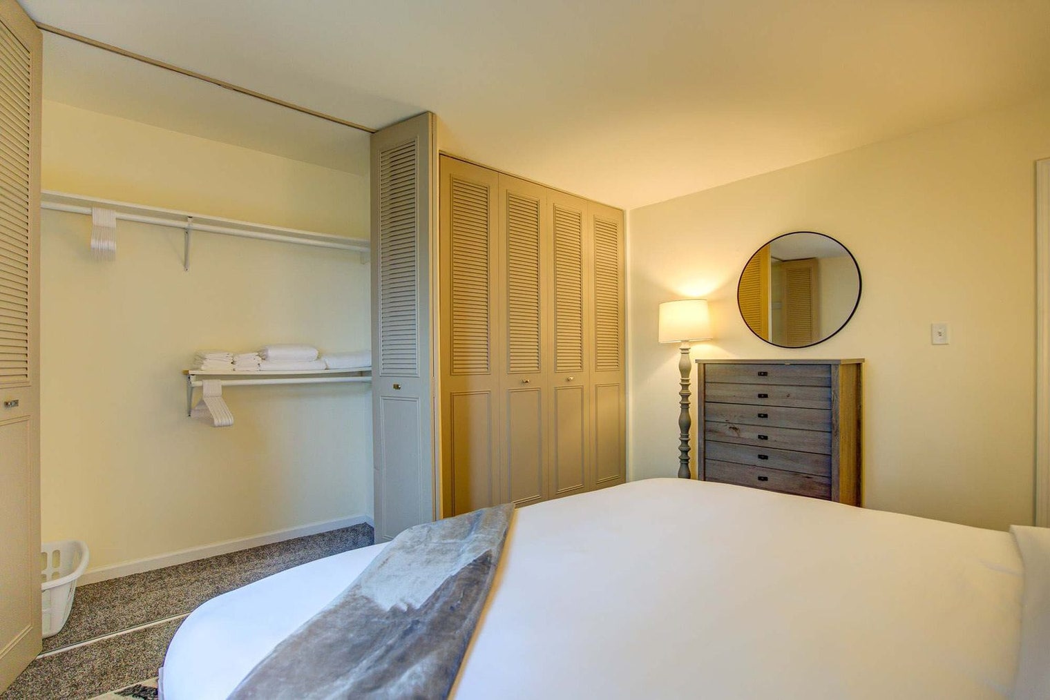 Building Photo - 3367 S 100th St