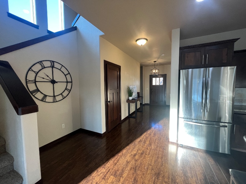 Building Photo - 2752 W Sorbonne Dr