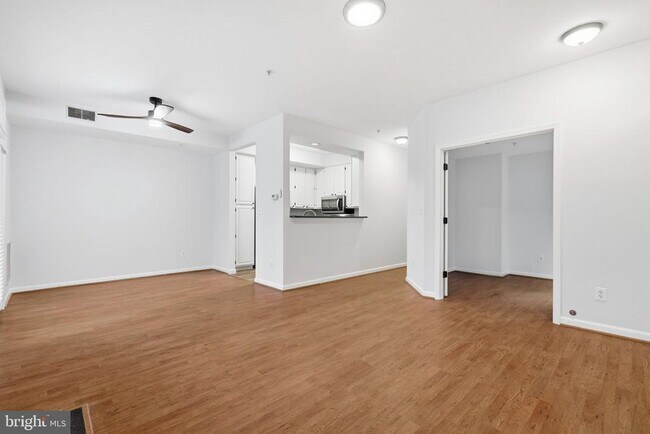 Building Photo - 1340 Garden Wall Cir