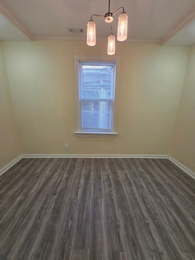 Building Photo - 10548 S Ave J