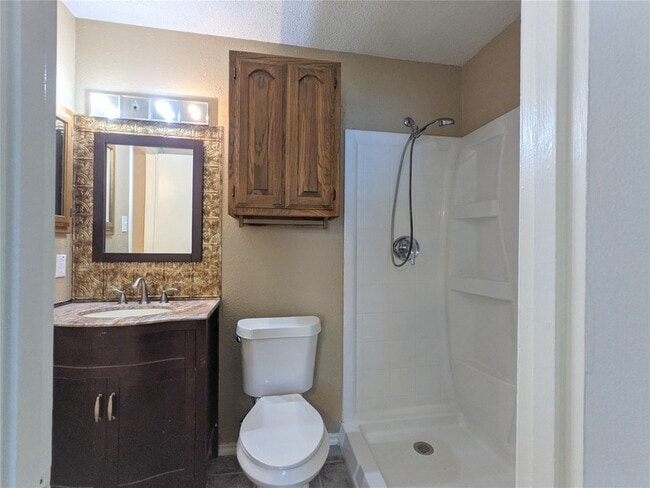 Building Photo - 134 Bellaire Dr