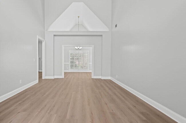 Building Photo - 2173 Foxboro Ln