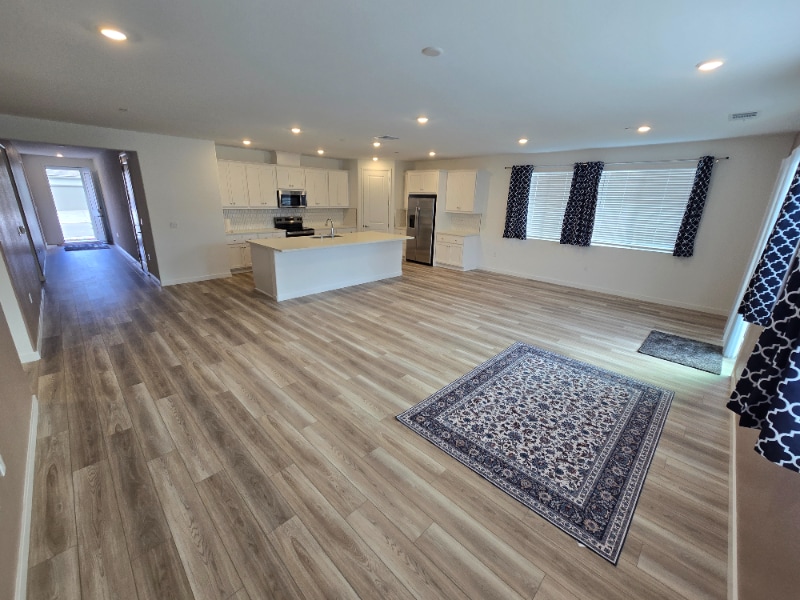 Building Photo - 1743 Shingle Ave