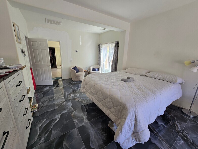 Building Photo - 1222 Palmas Ridge