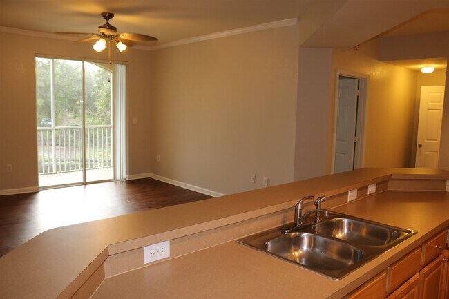 Primary Photo - 410 S Villa San Marco Dr