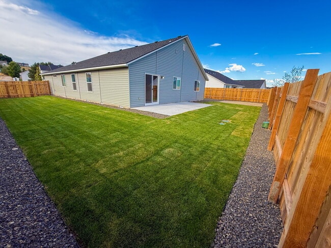 Building Photo - 1367 Silver Vly St