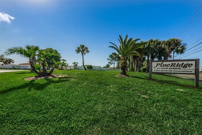 Building Photo - 2687 Pine Ridge Way S