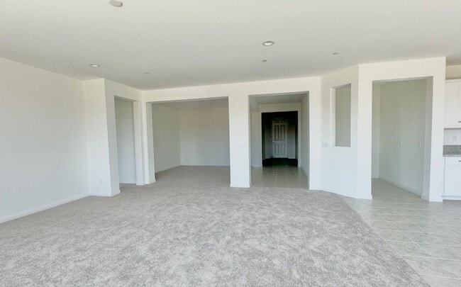 Building Photo - 12783 Mendocino Ridge Dr