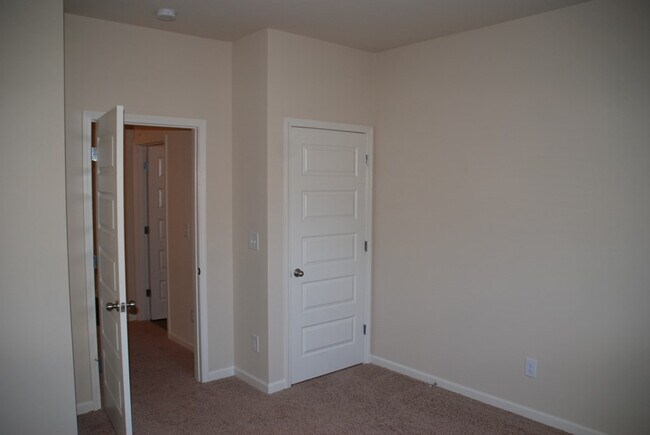 Building Photo - 1157 Fawn Forest Rd