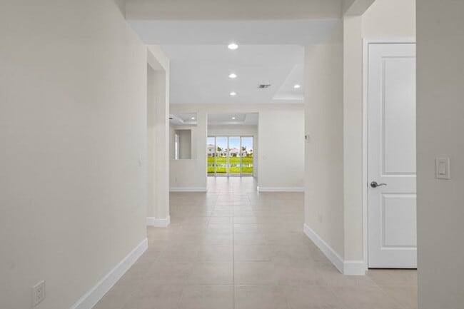 Building Photo - 14184 Lacebark Ln