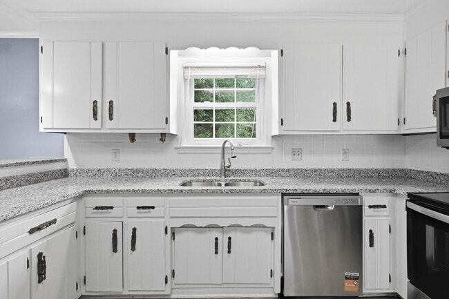 Building Photo - 2510 Bicors Dr