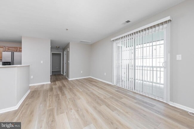 Building Photo - 117 Lionheart Ln