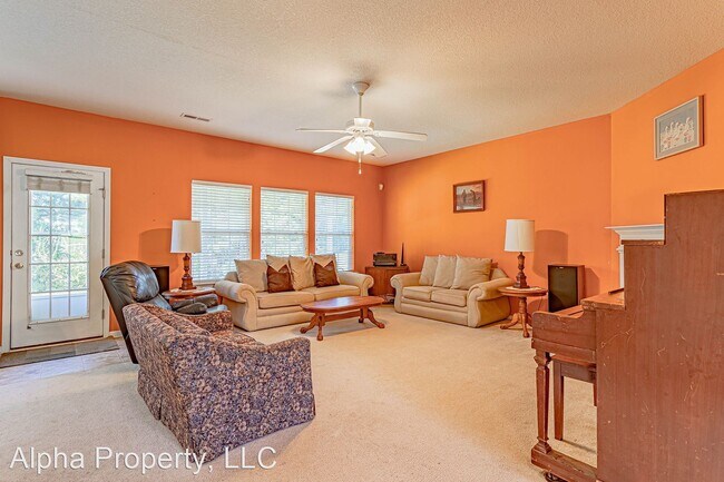 Building Photo - 4 br, 2.5 bath House - 8 Reid Valley Ct