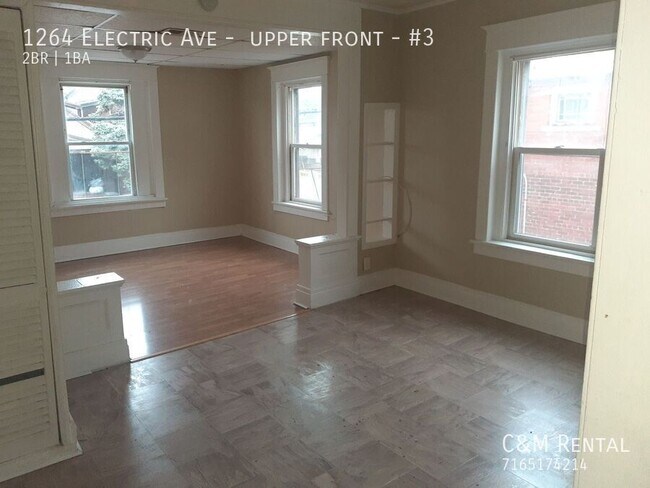 Building Photo - Nice 2 Bedroom - Upper Apartment