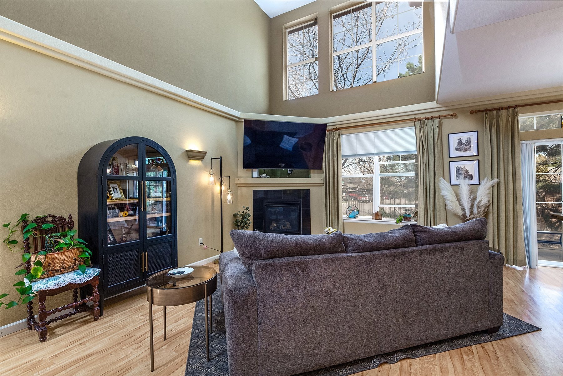 Building Photo - 15201 E Batavia Pl