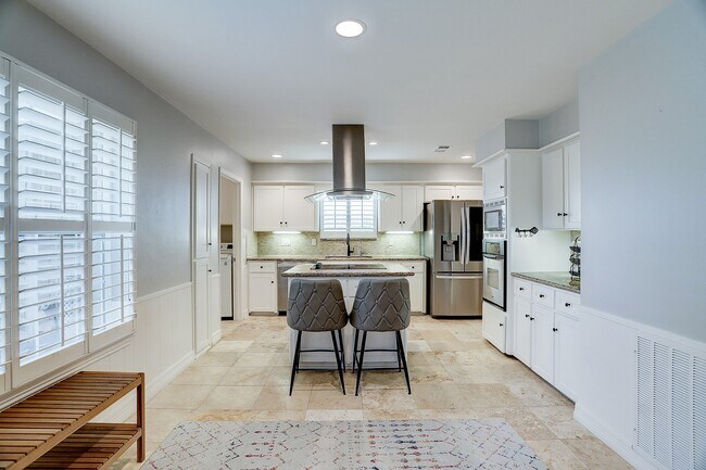 Building Photo - 12523 Briar Forest Dr