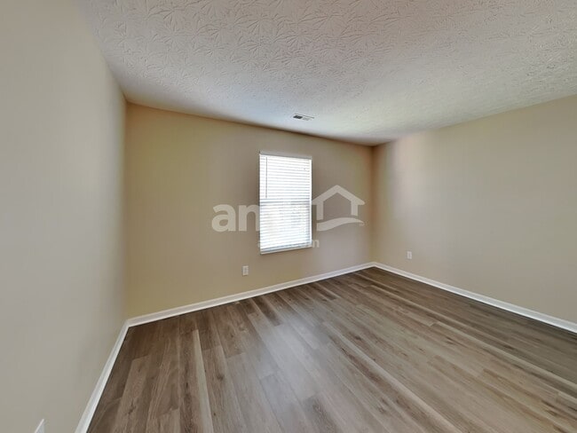 Building Photo - 2550 Allegro Ln