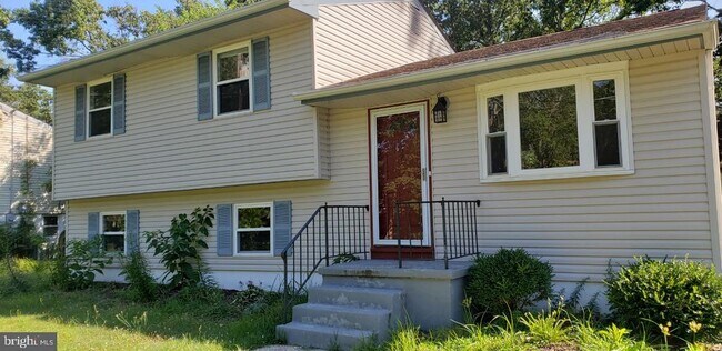 Building Photo - 212 California Trail