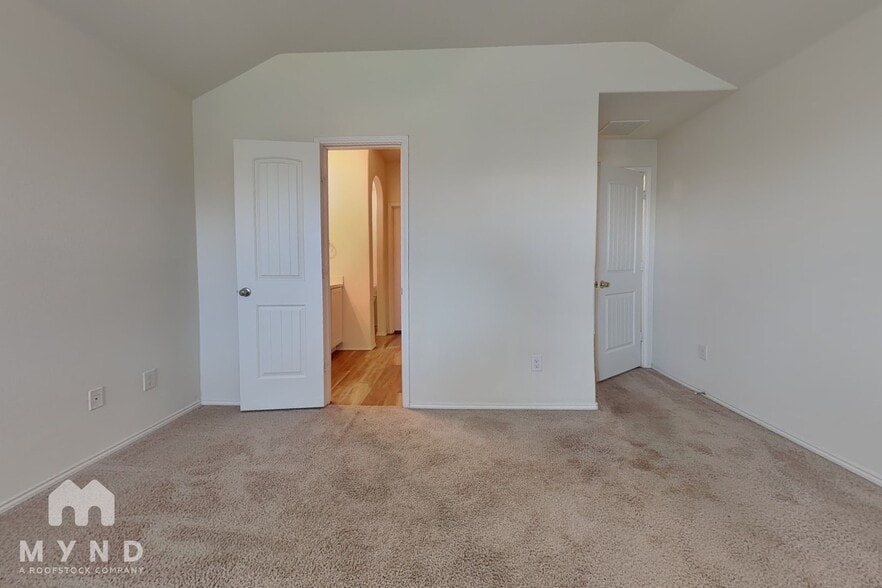 Building Photo - 9100 Zubia Ln