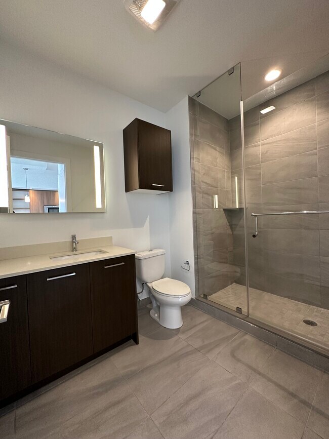 Building Photo - 235 NE 29th St