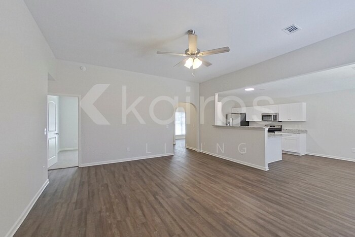 Building Photo - 1883 Landing Pl