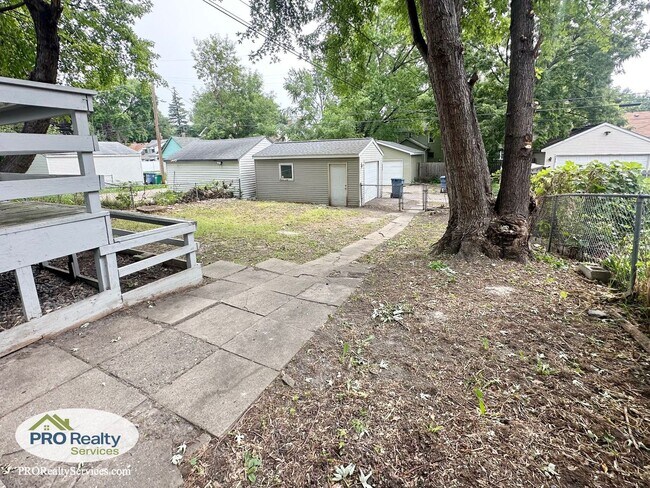 Building Photo - 2334 N Upton Ave