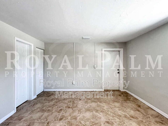 Building Photo - 15206 Stringfellow Rd