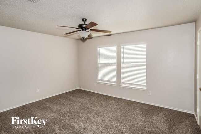 Building Photo - 5293 Chessie Cir