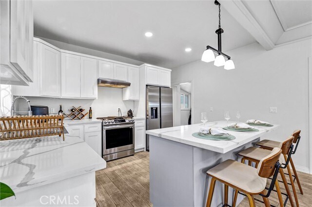 Building Photo - 235 W 58th St