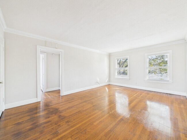 Building Photo - 1920 Richmond Ave.