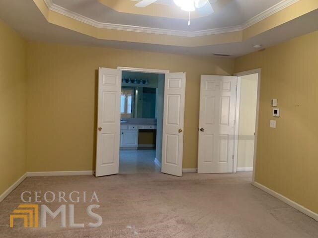 Building Photo - 552 Magnolia Dr