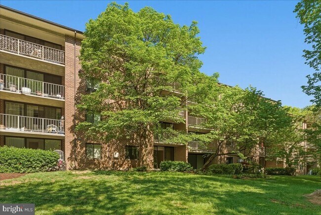 Building Photo - 1425 Northgate Square