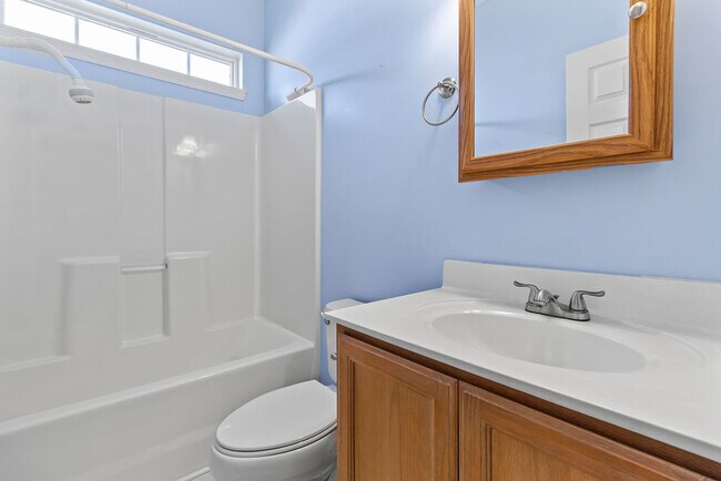 Building Photo - Sand Ridge Home