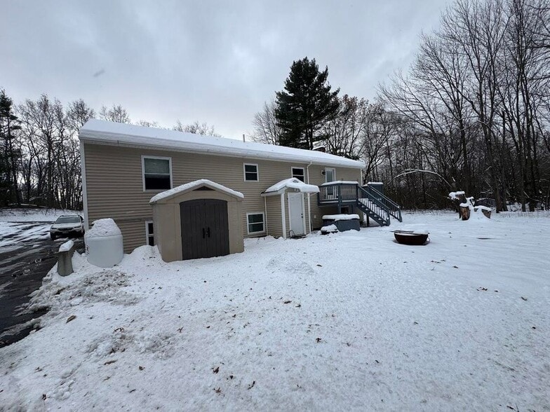 Building Photo - 240 Leda