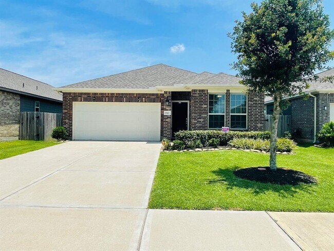 Building Photo - 7927 Tindarey Maple Trace