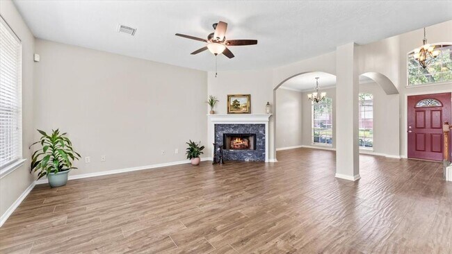 Building Photo - 9722 Therrell Dr