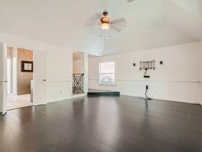 Building Photo - 503 Taskwood Dr