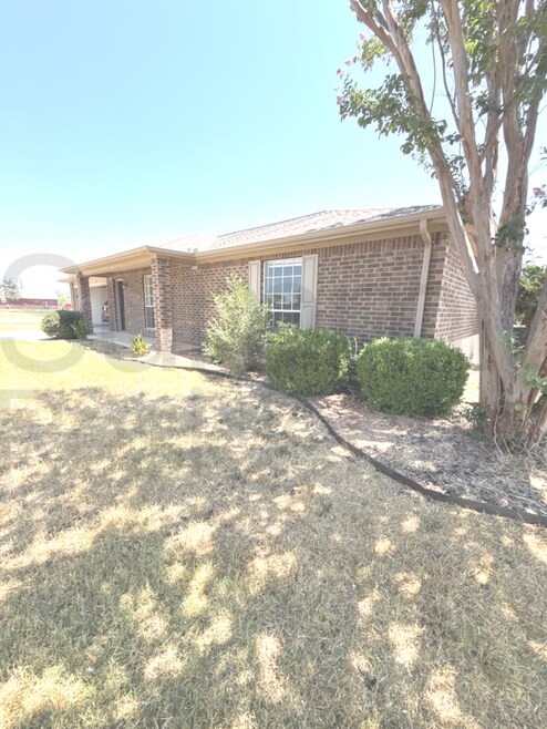 Building Photo - 201 Steller Ln