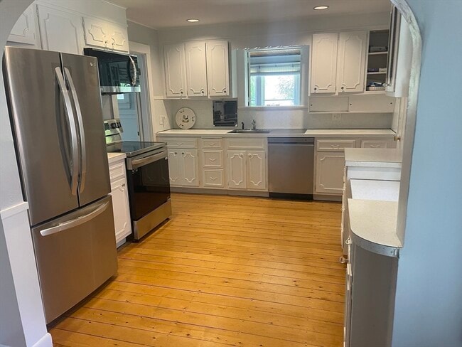 Building Photo - 26 Lawrence Rd