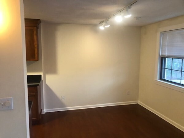 Building Photo - 360 Neponset St