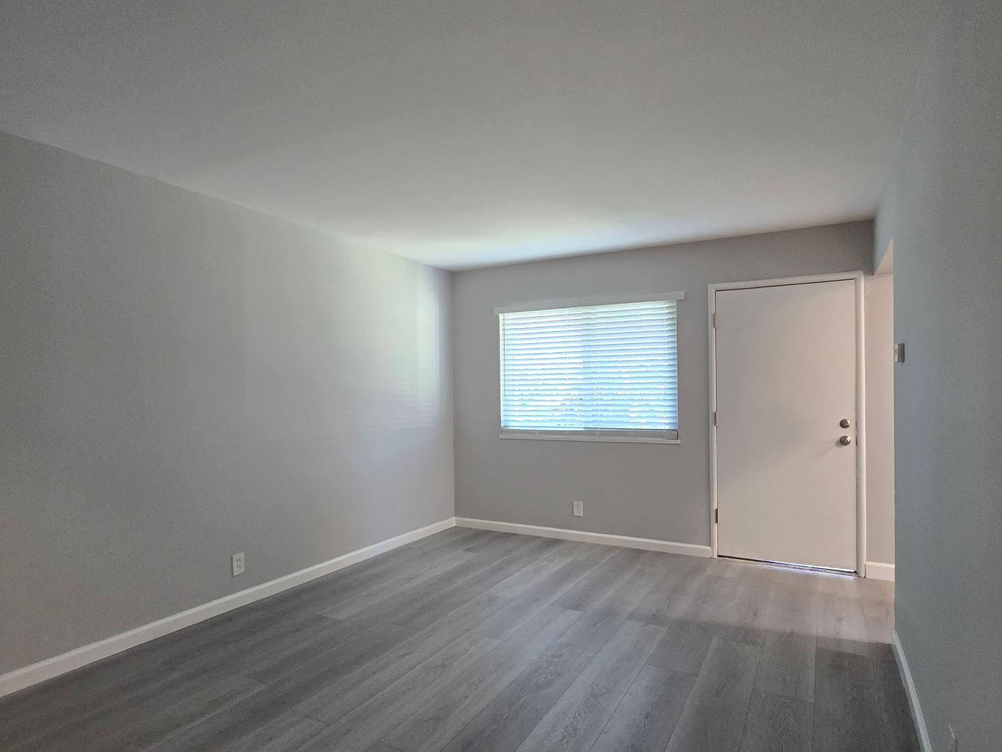 Building Photo - 1407 San Tomas Aquino Pkwy