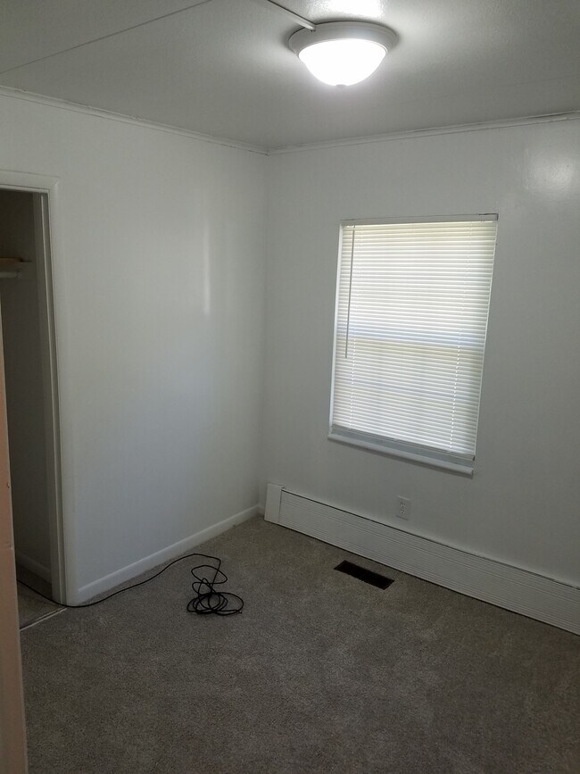Bedroom #1 - 1200 Craigmont Dr