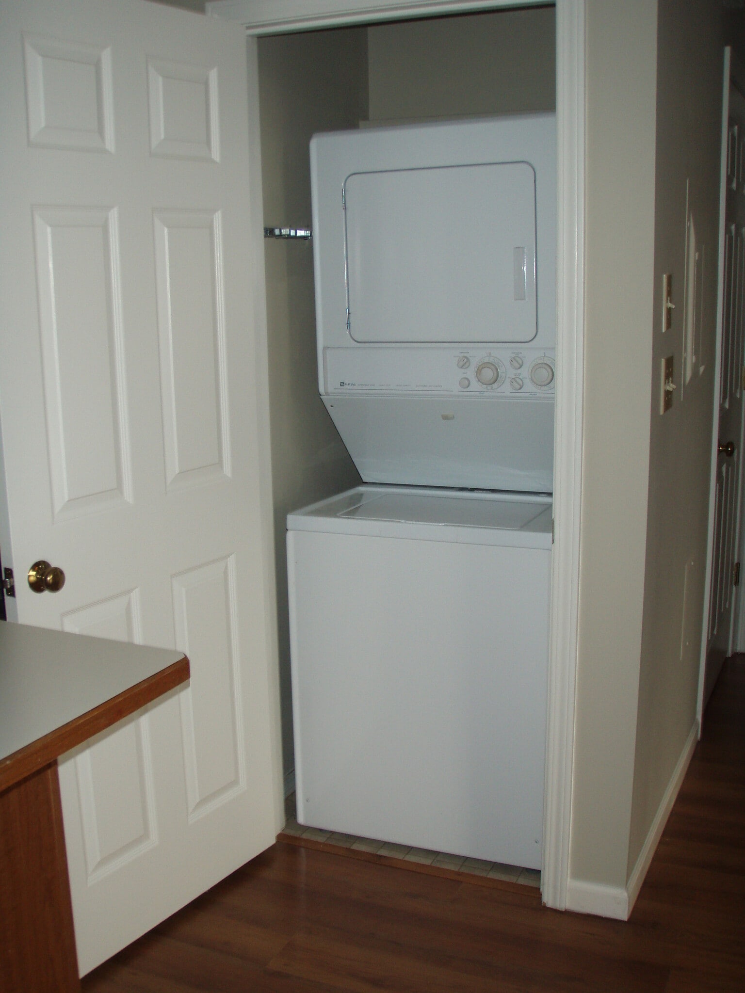 Washer & Dryer (in unit) - 1374 S College Mall Rd